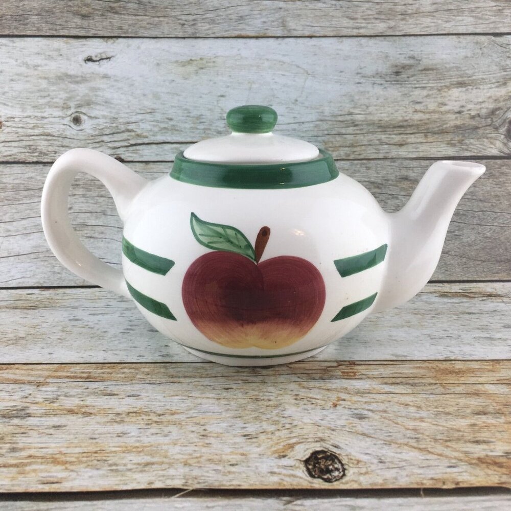 Asia Master Group RED APPLE DESIGN Cream Green  Ceramic 4 Cup Lidded Teapot